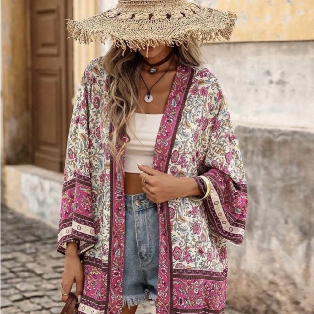 NEW!Gorgeous Boho vibe multicolour Kimono. Super soft, lightweight fabric